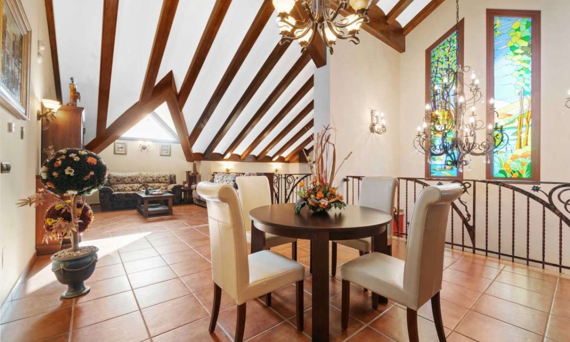Resale - Villa -
Molins - Inland