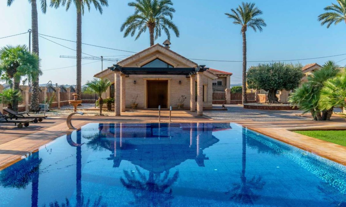 Resale - Villa -
Molins - Inland