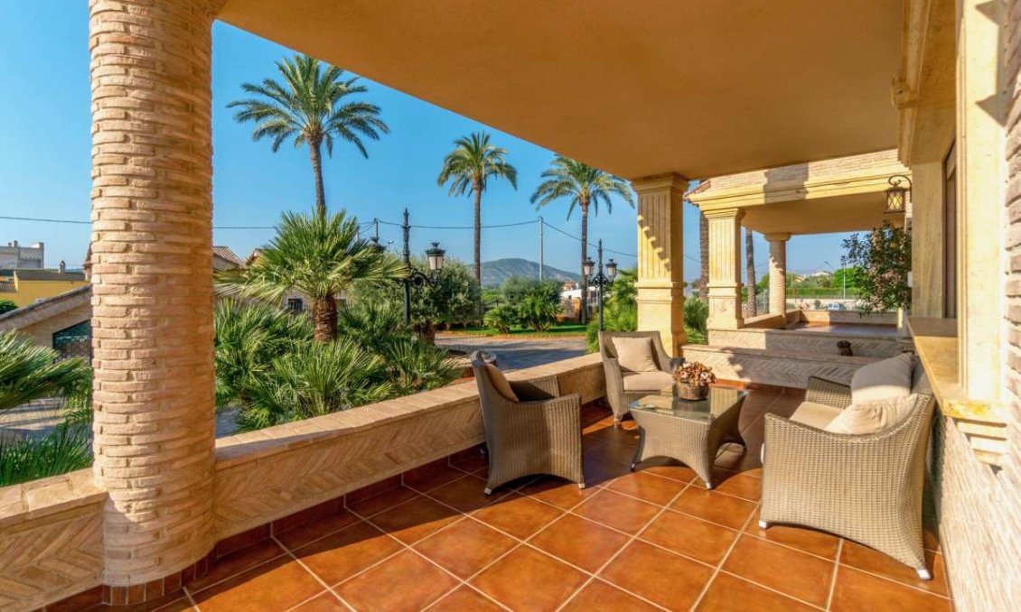 Resale - Villa -
Molins - Inland