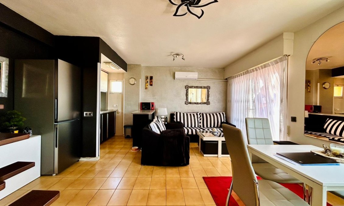 Resale - Apartment -
Torrevieja - Costa Blanca