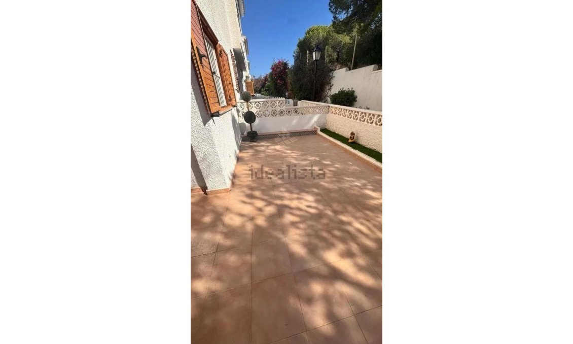 Wiederverkauf - Stadthaus -
Orihuela Costa - Playa Flamenca