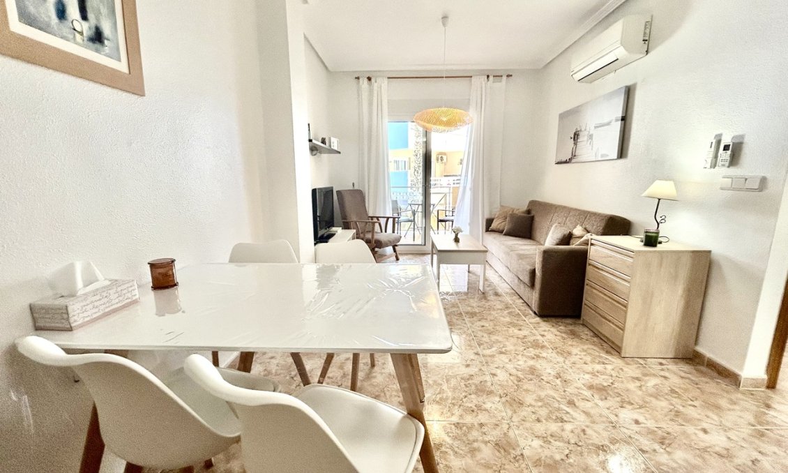 Wiederverkauf - Wohnung -
Cabo Roig - Costa Blanca