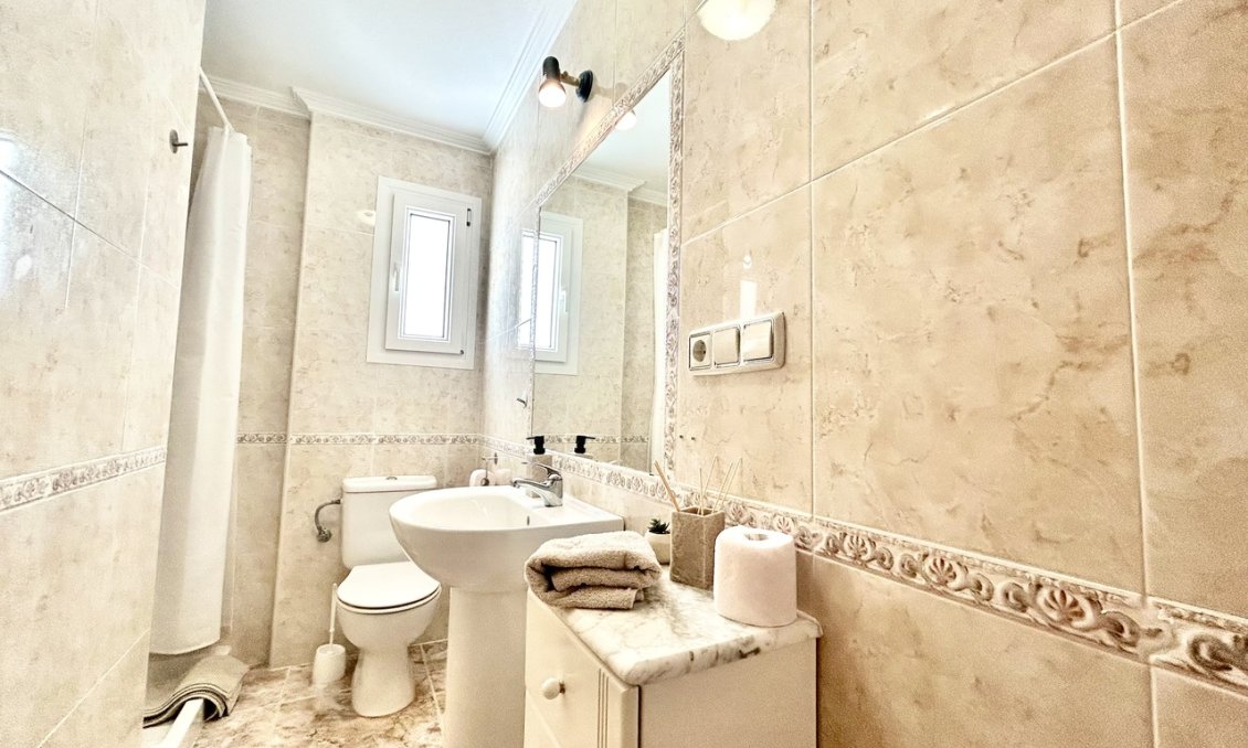 Wiederverkauf - Wohnung -
Cabo Roig - Costa Blanca