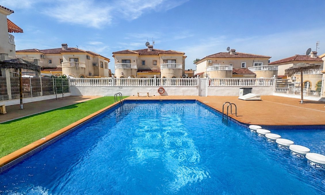 Segunda mano - Adosado -
Torrevieja - Costa Blanca