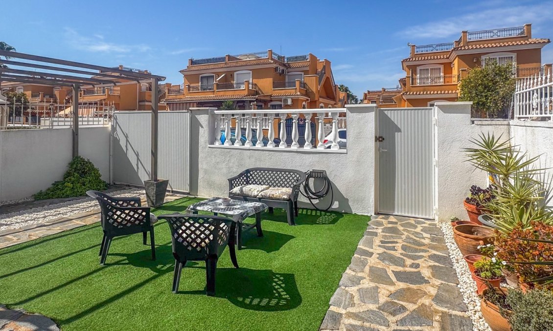 Segunda mano - Adosado -
Torrevieja - Costa Blanca