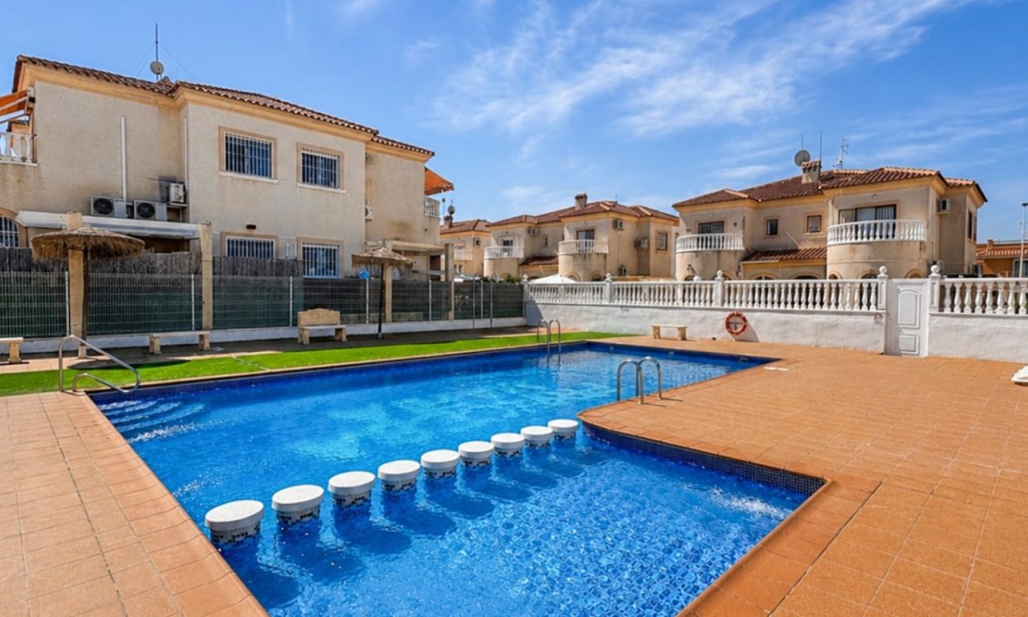 Segunda mano - Adosado -
Torrevieja - Costa Blanca