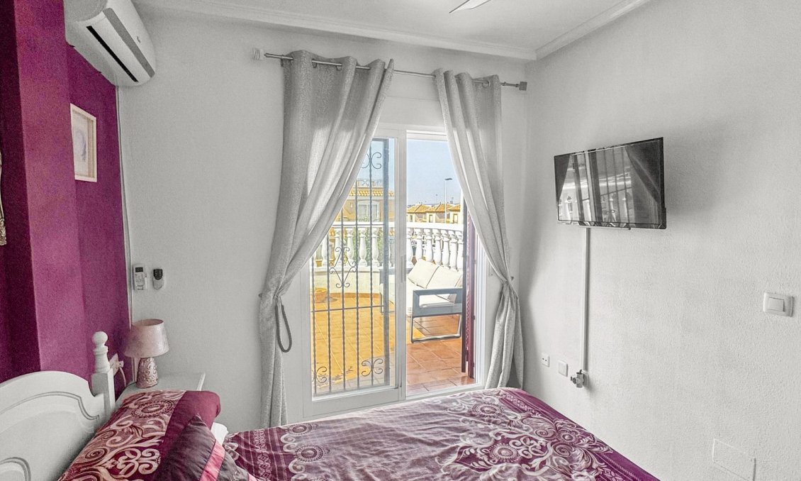 Segunda mano - Adosado -
Torrevieja - Costa Blanca