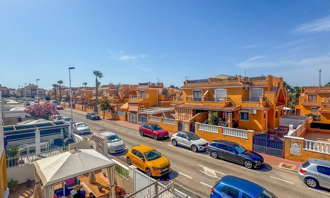 Segunda mano - Adosado -
Torrevieja - Costa Blanca