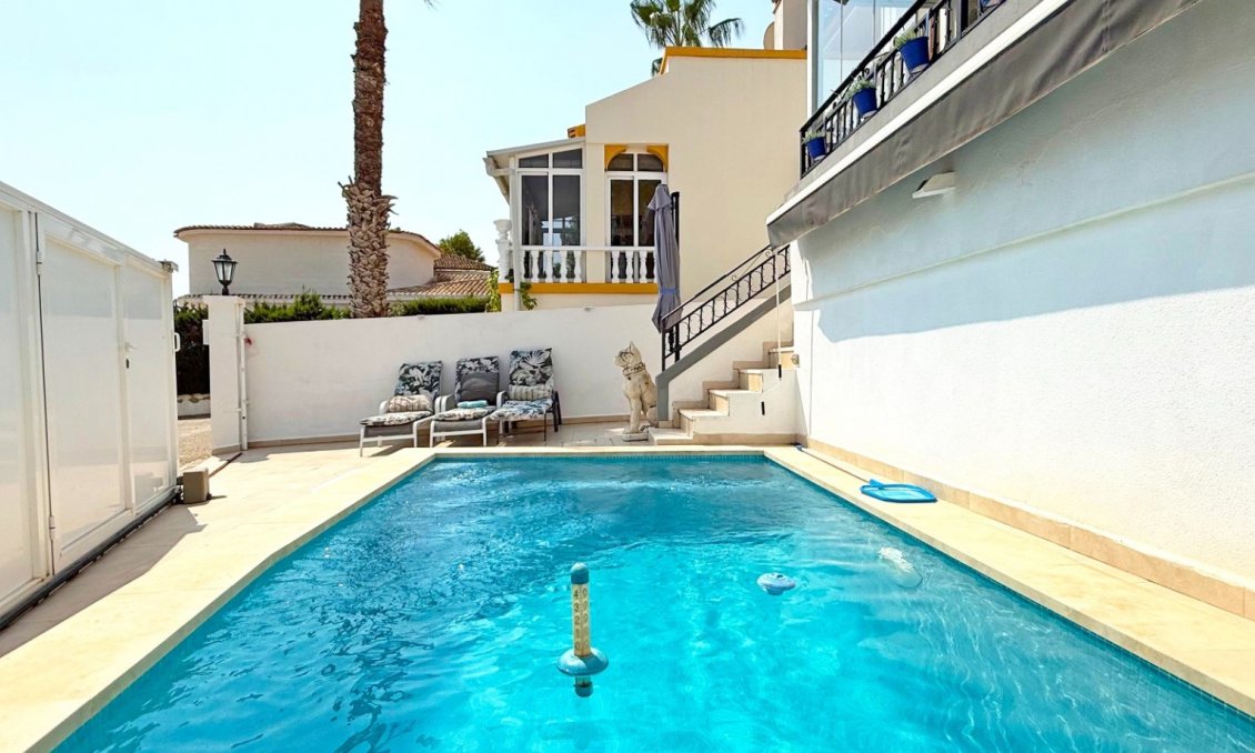 Segunda mano - Villa -
Orihuela Costa - Costa Blanca