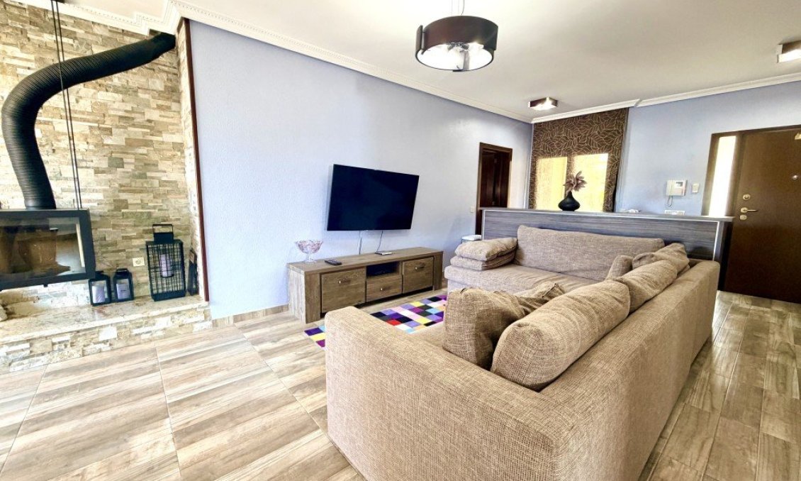 Segunda mano - Villa -
Orihuela Costa - Costa Blanca