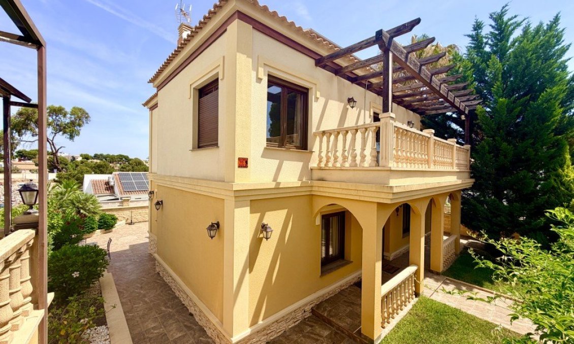 Segunda mano - Villa -
Orihuela Costa - Costa Blanca