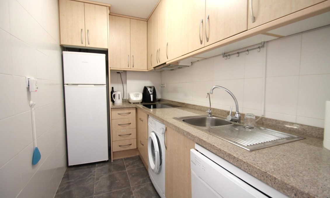 Segunda mano - Apartamento -
Torrevieja - El Molino