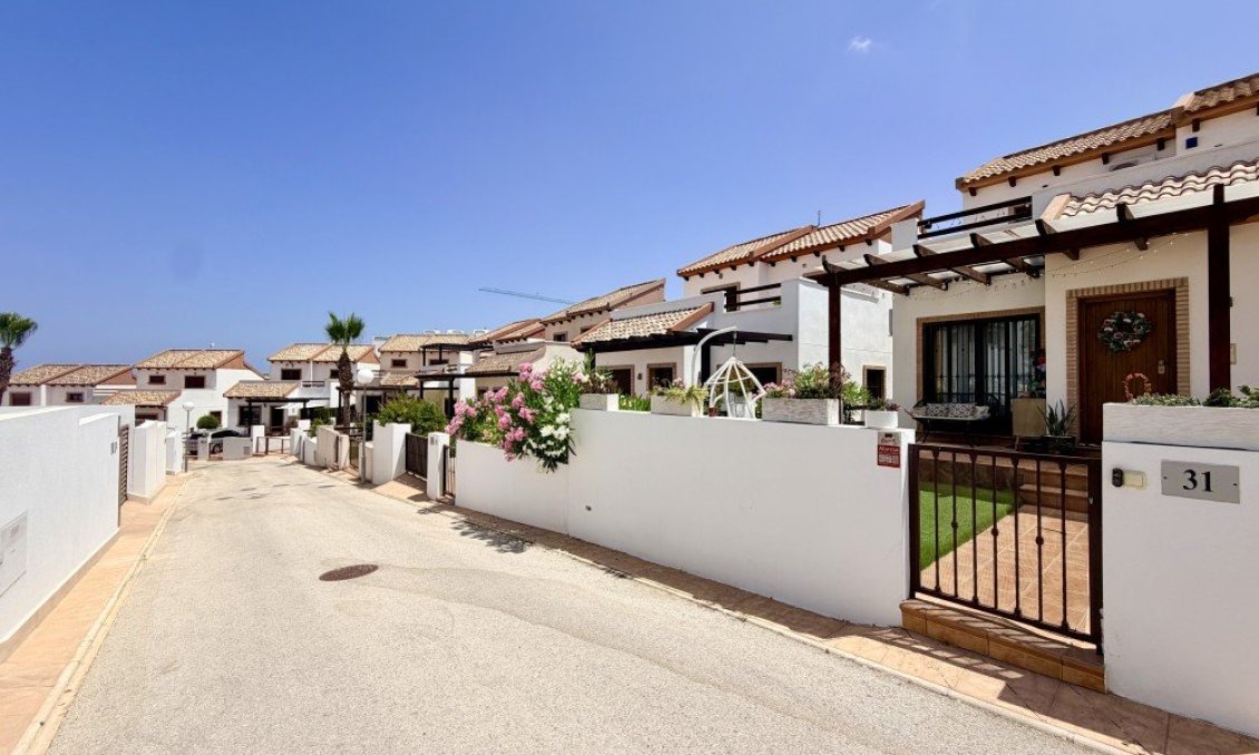 Használt Ingatlanok - Villa -
Ciudad Quesada - Costa Blanca