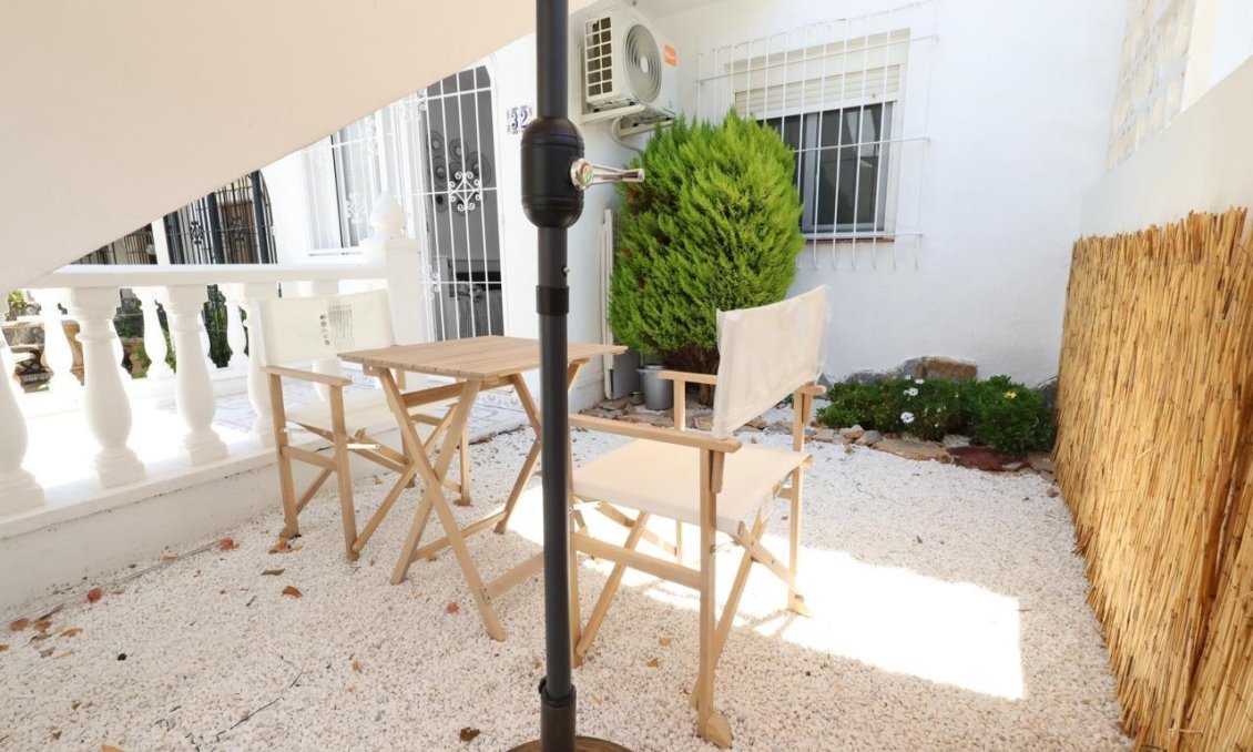 Revânzare - Bungalou -
Torrevieja - Costa Blanca