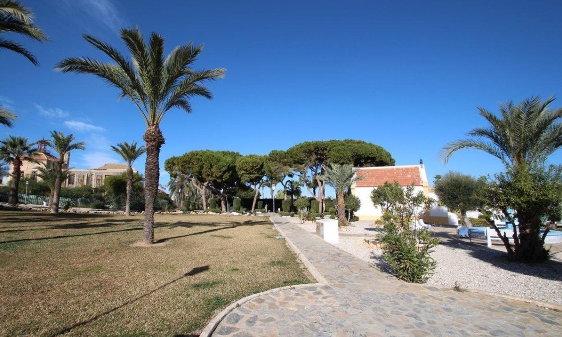 Revânzare - Bungalou -
Torrevieja - Costa Blanca