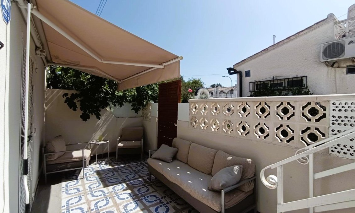 Revânzare - Bungalou -
Torrevieja - Costa Blanca