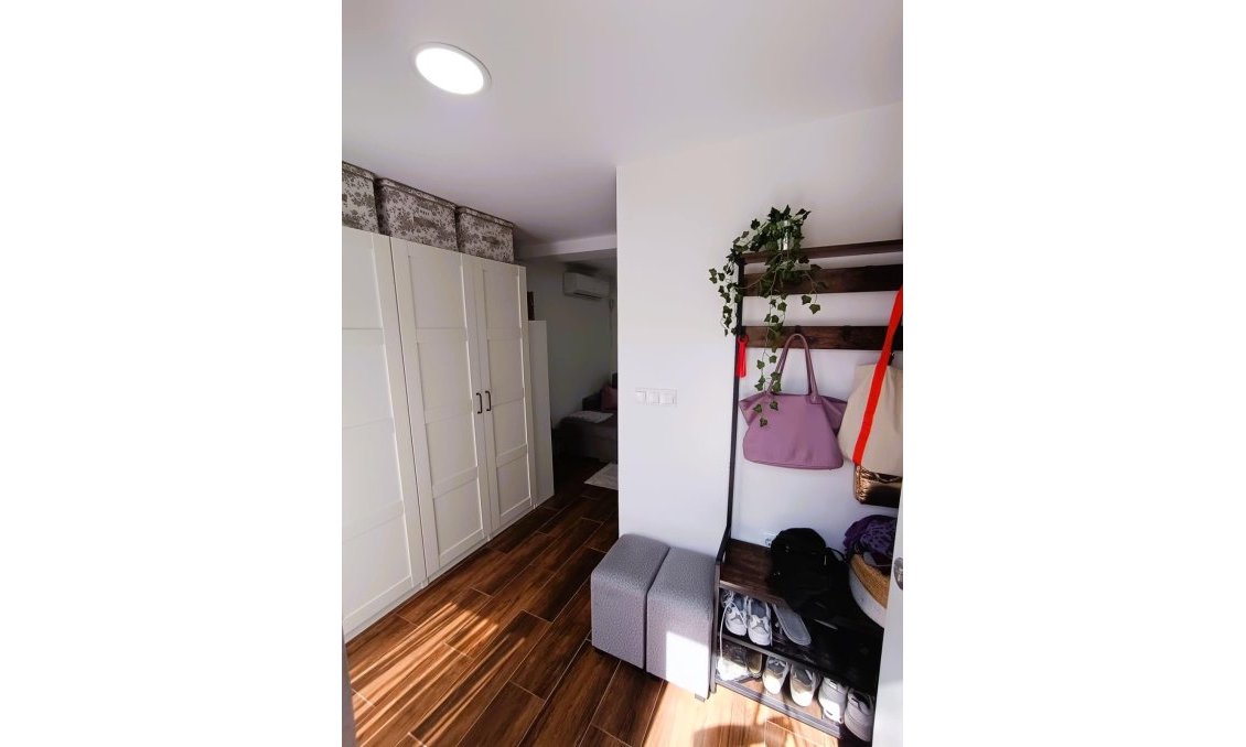 Revânzare - Bungalou -
Torrevieja - Costa Blanca