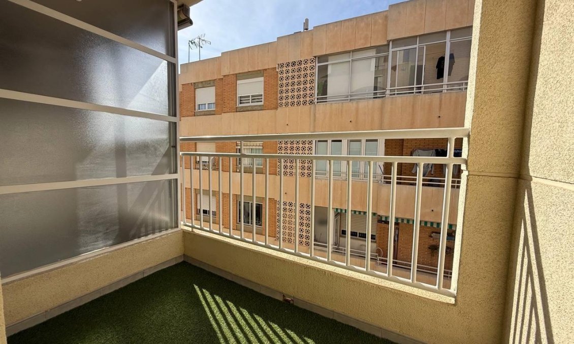 Használt Ingatlanok - Apartman -
Torrevieja - Centrum