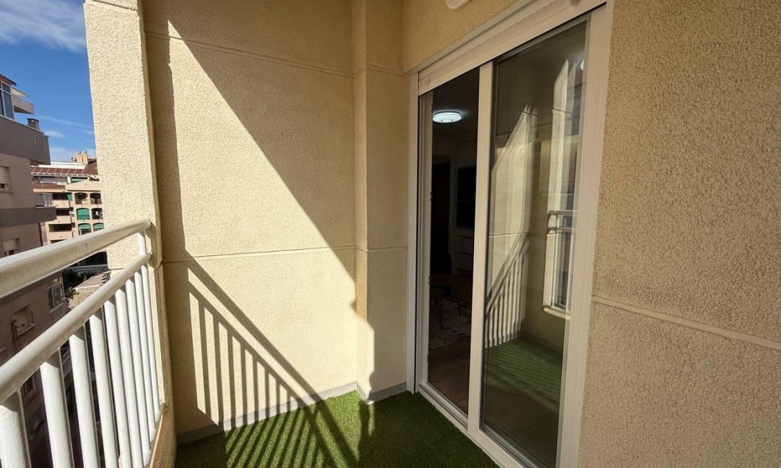 Használt Ingatlanok - Apartman -
Torrevieja - Centrum