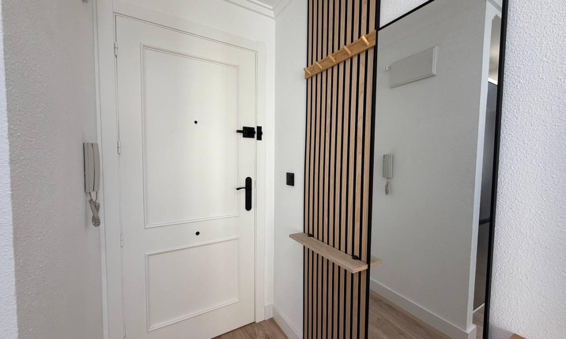 Használt Ingatlanok - Apartman -
Torrevieja - Centrum