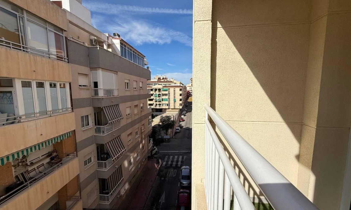 Használt Ingatlanok - Apartman -
Torrevieja - Centrum