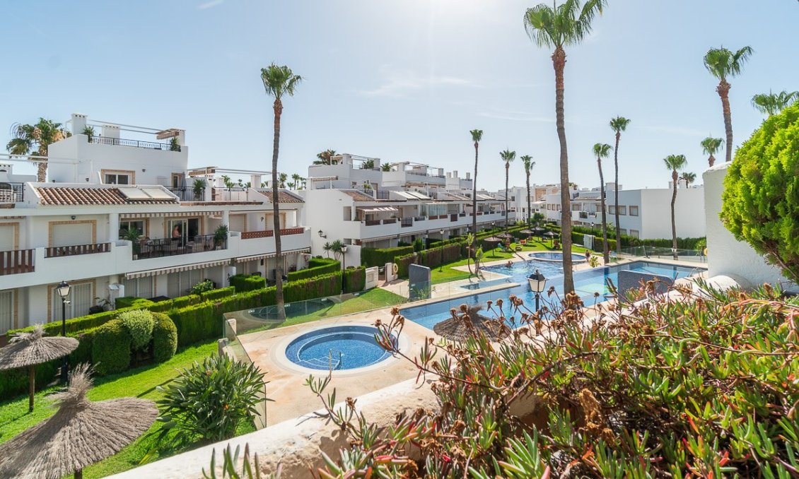 Segunda mano - Apartamento -
Orihuela Costa - Costa Blanca