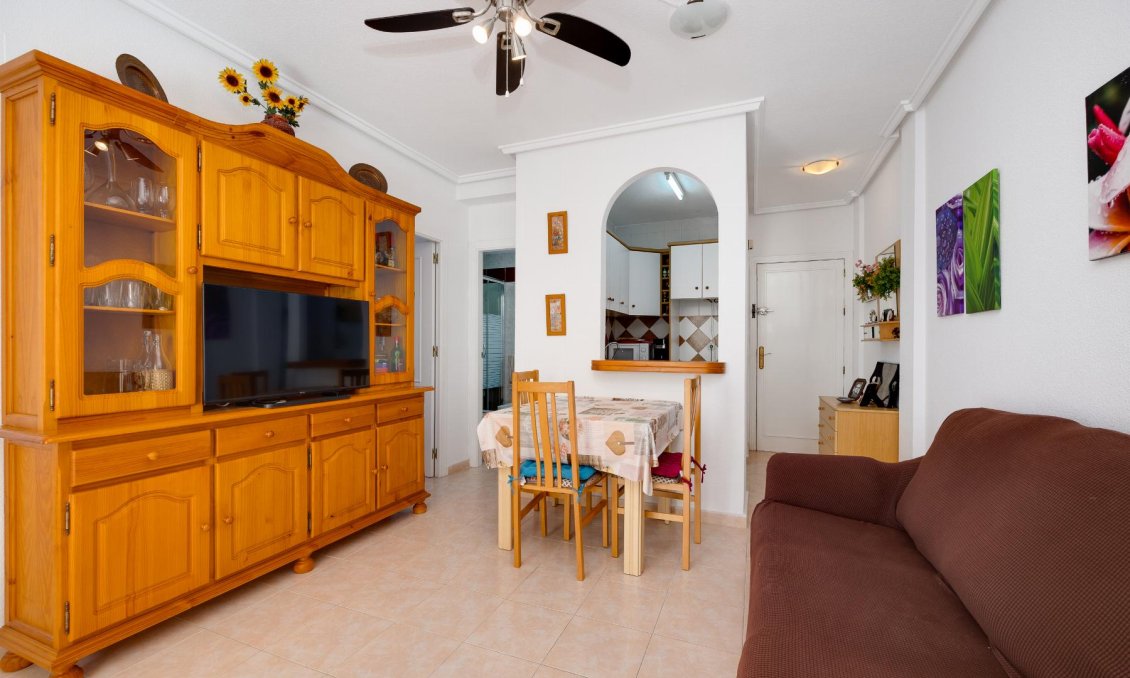 Segunda mano - Bungalow -
Torrevieja - Costa Blanca