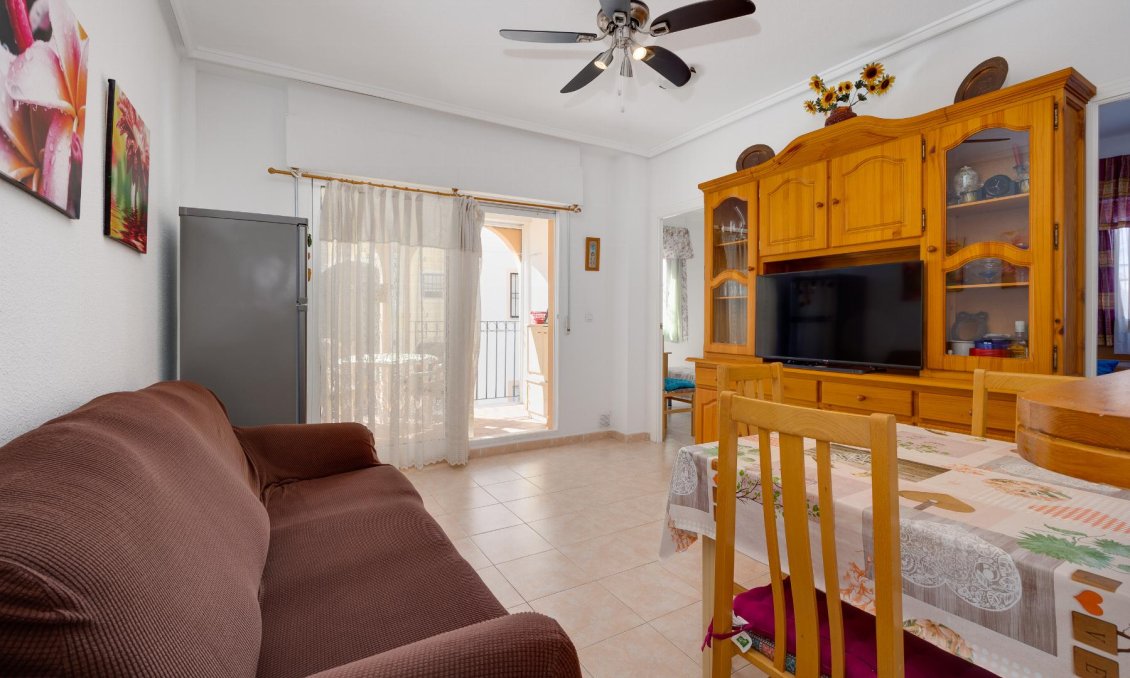 Segunda mano - Bungalow -
Torrevieja - Costa Blanca