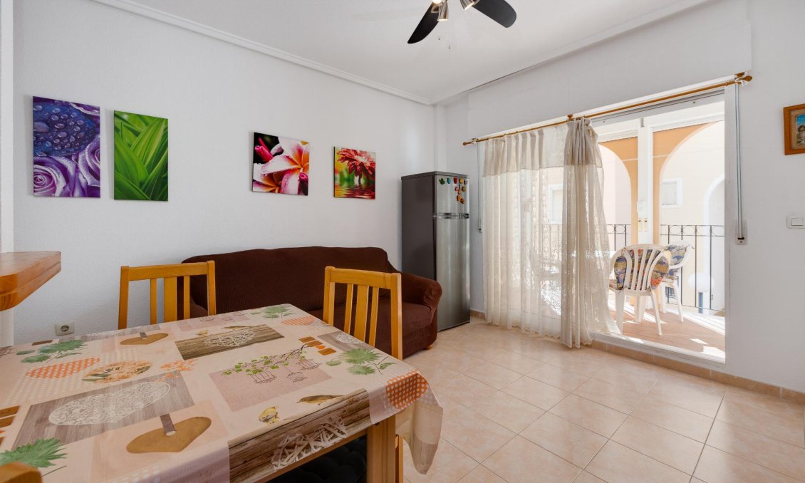 Segunda mano - Bungalow -
Torrevieja - Costa Blanca
