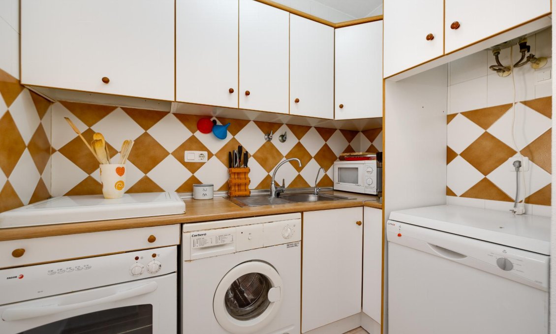 Segunda mano - Bungalow -
Torrevieja - Costa Blanca