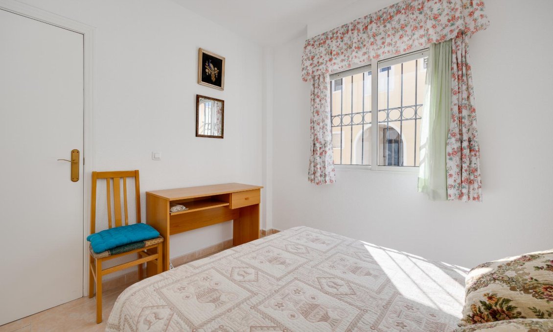 Segunda mano - Bungalow -
Torrevieja - Costa Blanca