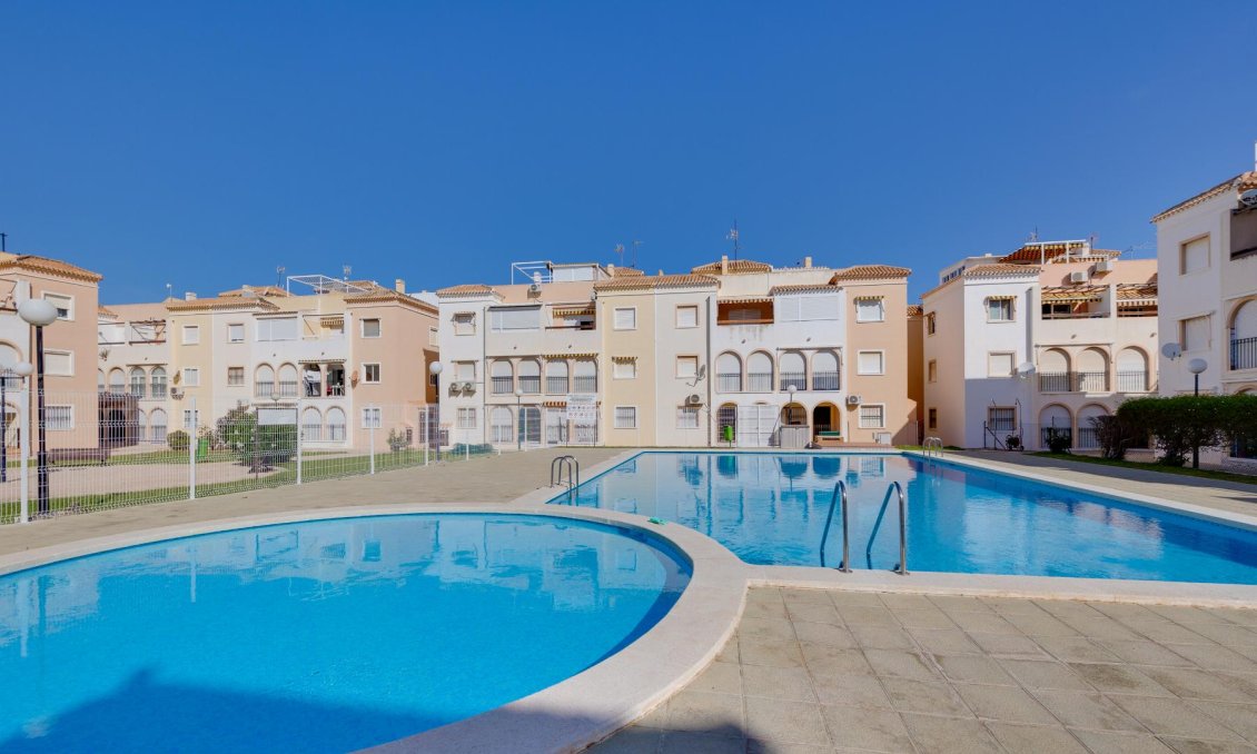 Segunda mano - Bungalow -
Torrevieja - Costa Blanca