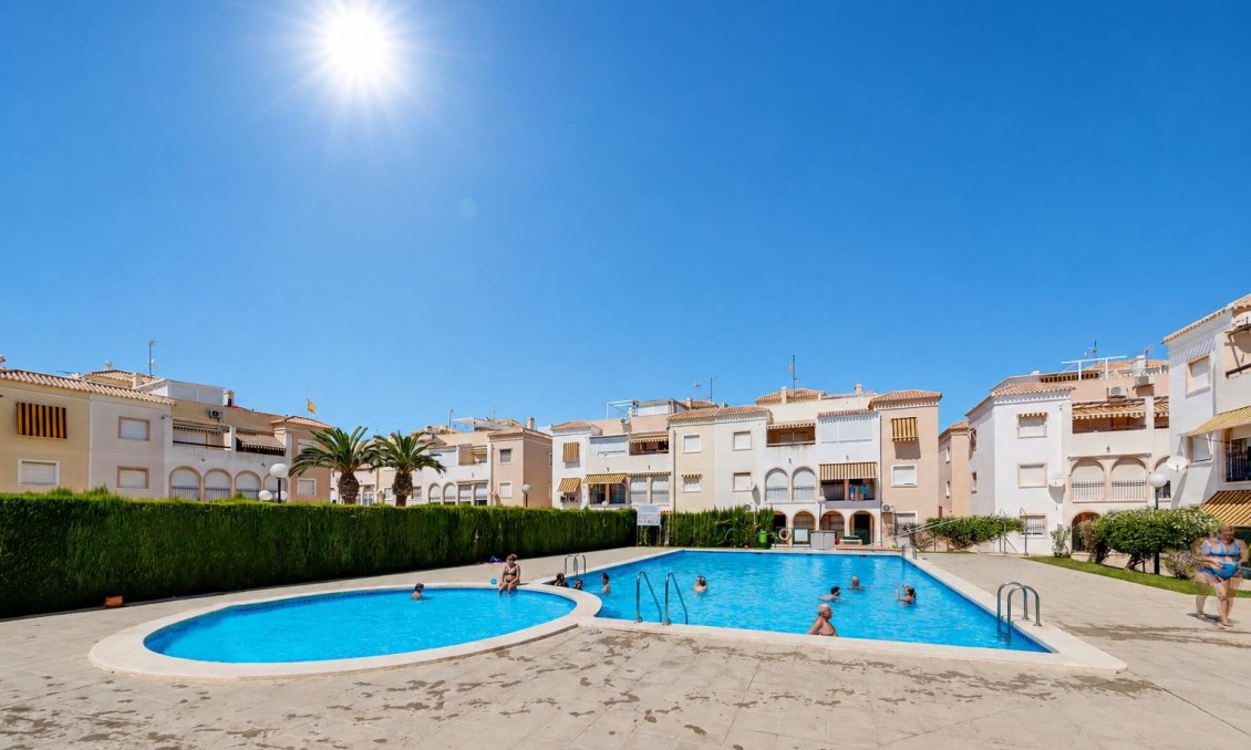 Segunda mano - Bungalow -
Torrevieja - Costa Blanca