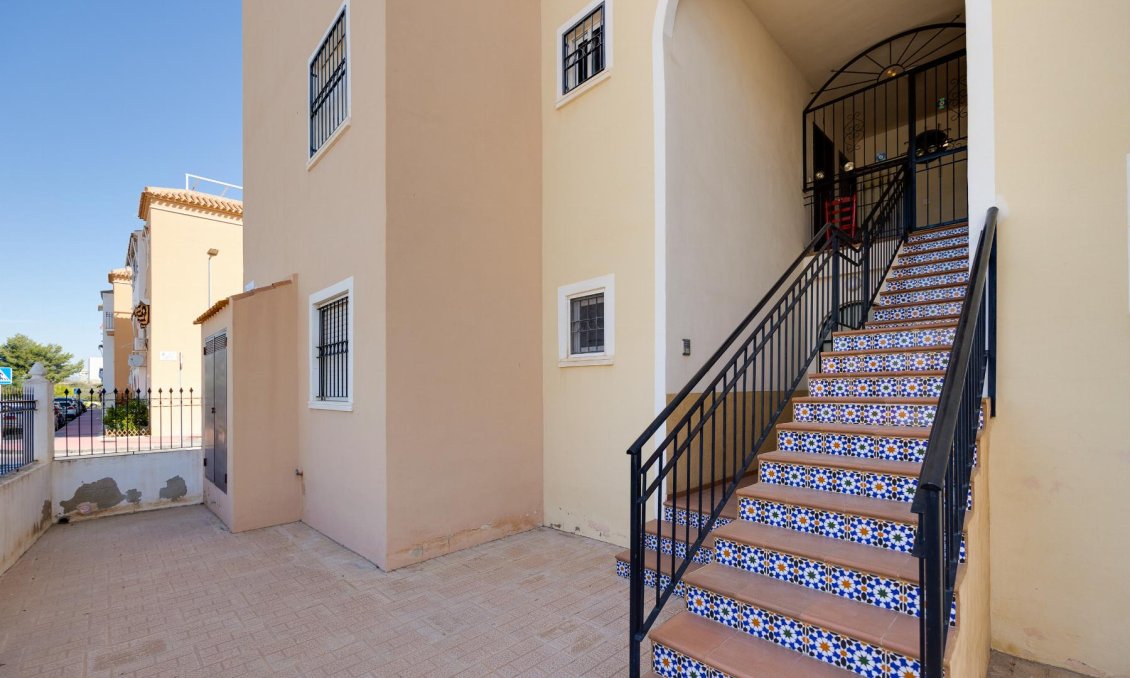 Segunda mano - Bungalow -
Torrevieja - Costa Blanca