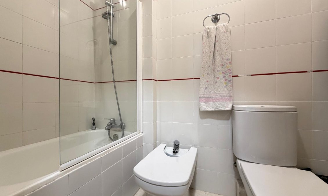 Segunda mano - Apartamento -
Torrevieja - Playa de los Locos