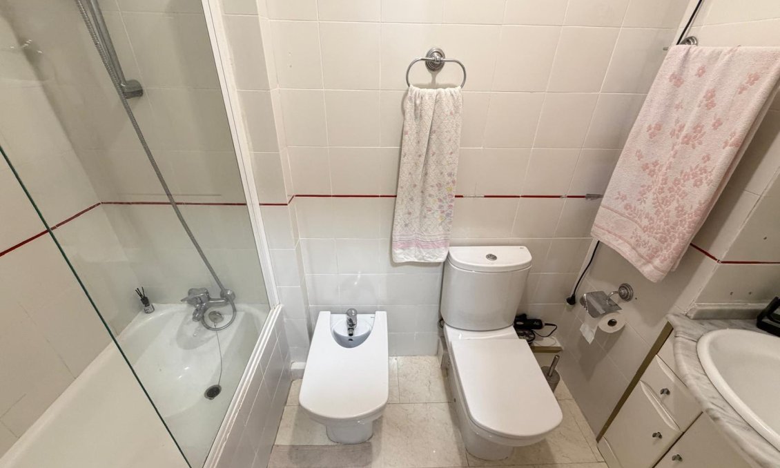 Segunda mano - Apartamento -
Torrevieja - Playa de los Locos