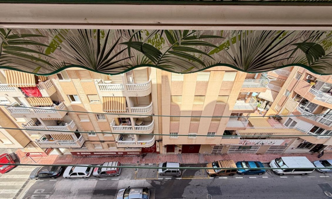 Segunda mano - Apartamento -
Torrevieja - Playa de los Locos