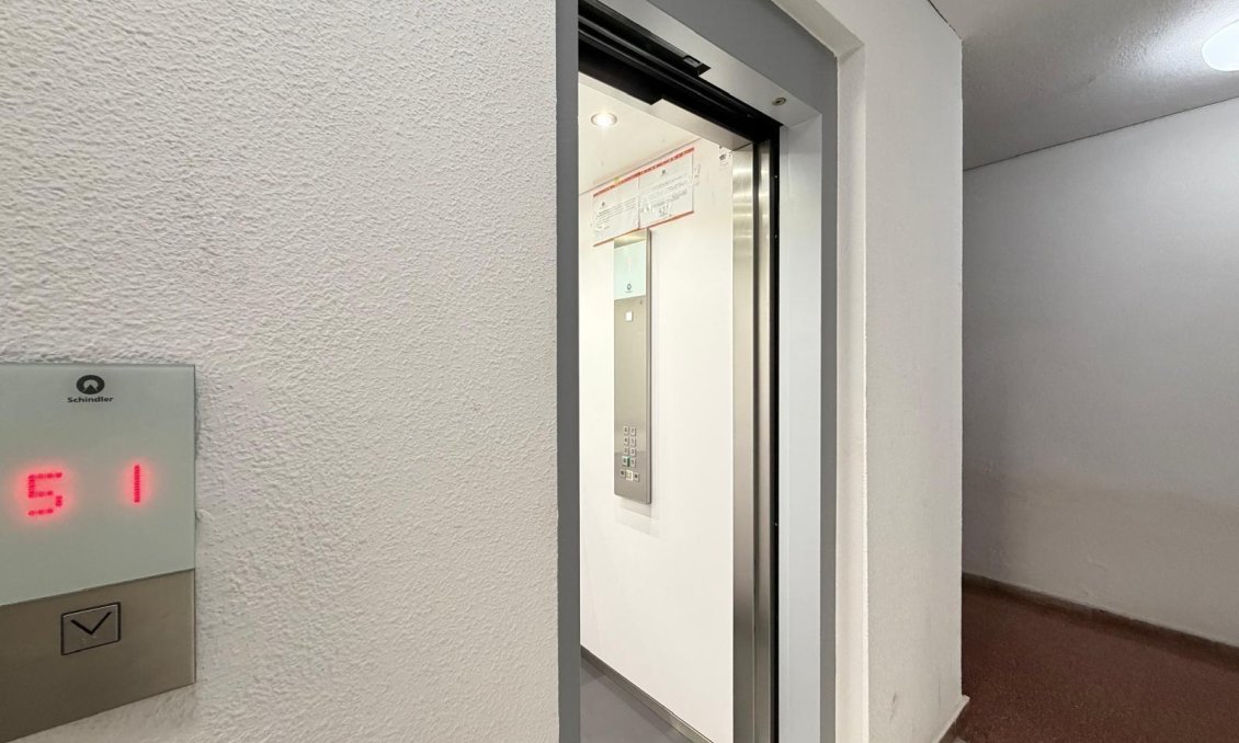Segunda mano - Apartamento -
Torrevieja - Playa de los Locos
