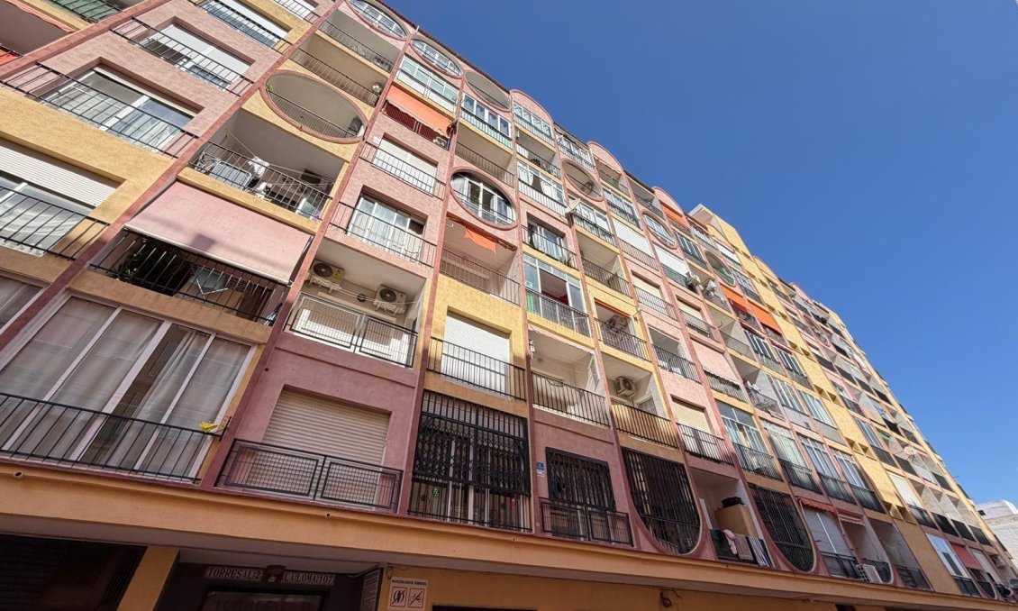 Segunda mano - Apartamento -
Torrevieja - Playa de los Locos