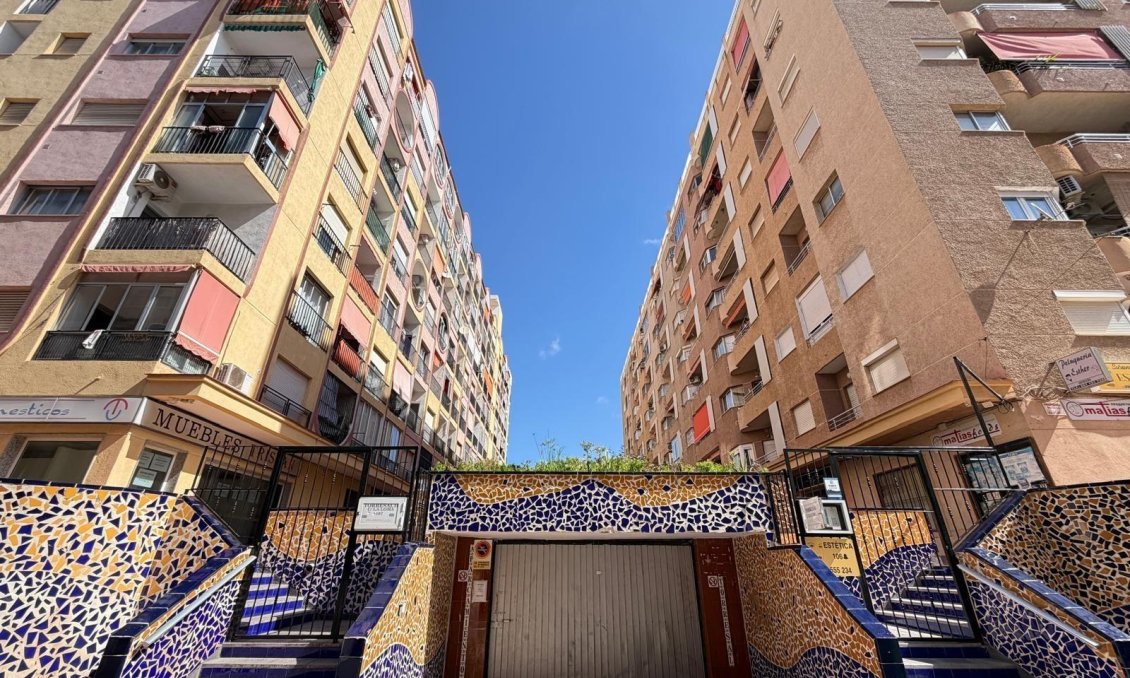 Segunda mano - Apartamento -
Torrevieja - Playa de los Locos