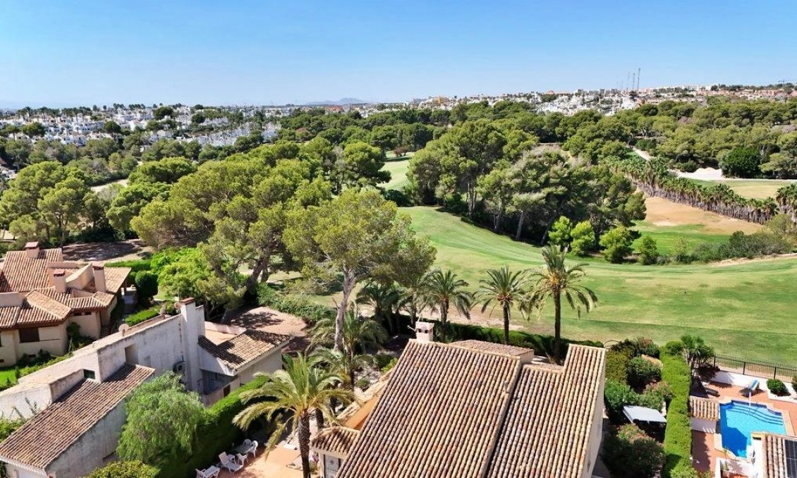 Wiederverkauf - Villa -
Orihuela Costa - Villamartín