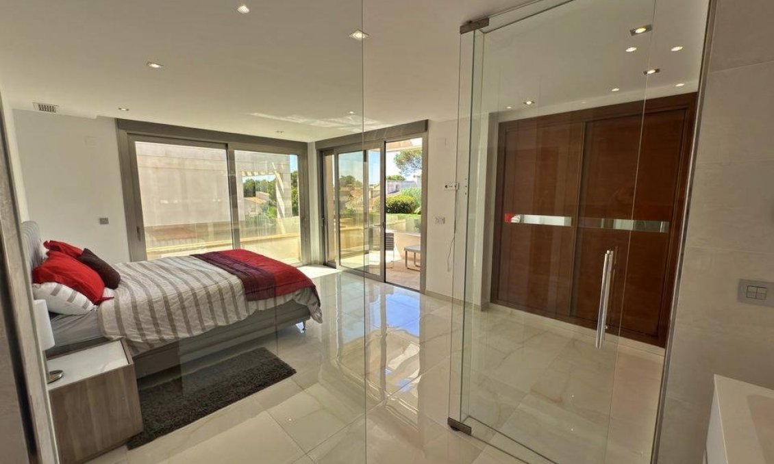 Wiederverkauf - Villa -
Orihuela Costa - Villamartín
