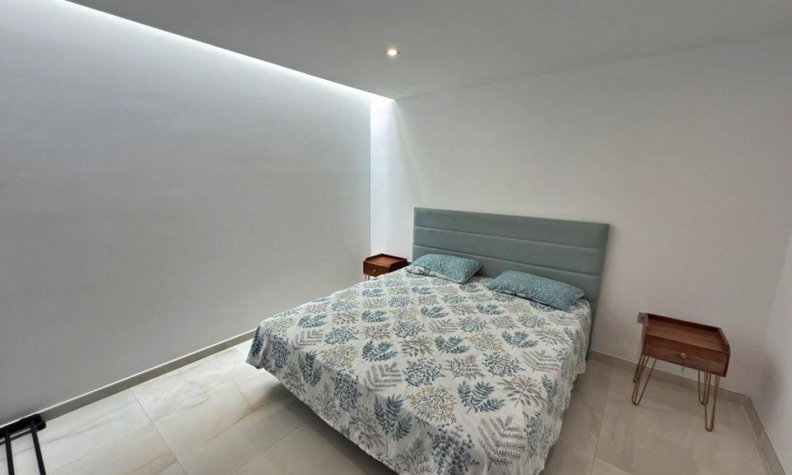 Wiederverkauf - Villa -
Orihuela Costa - Villamartín