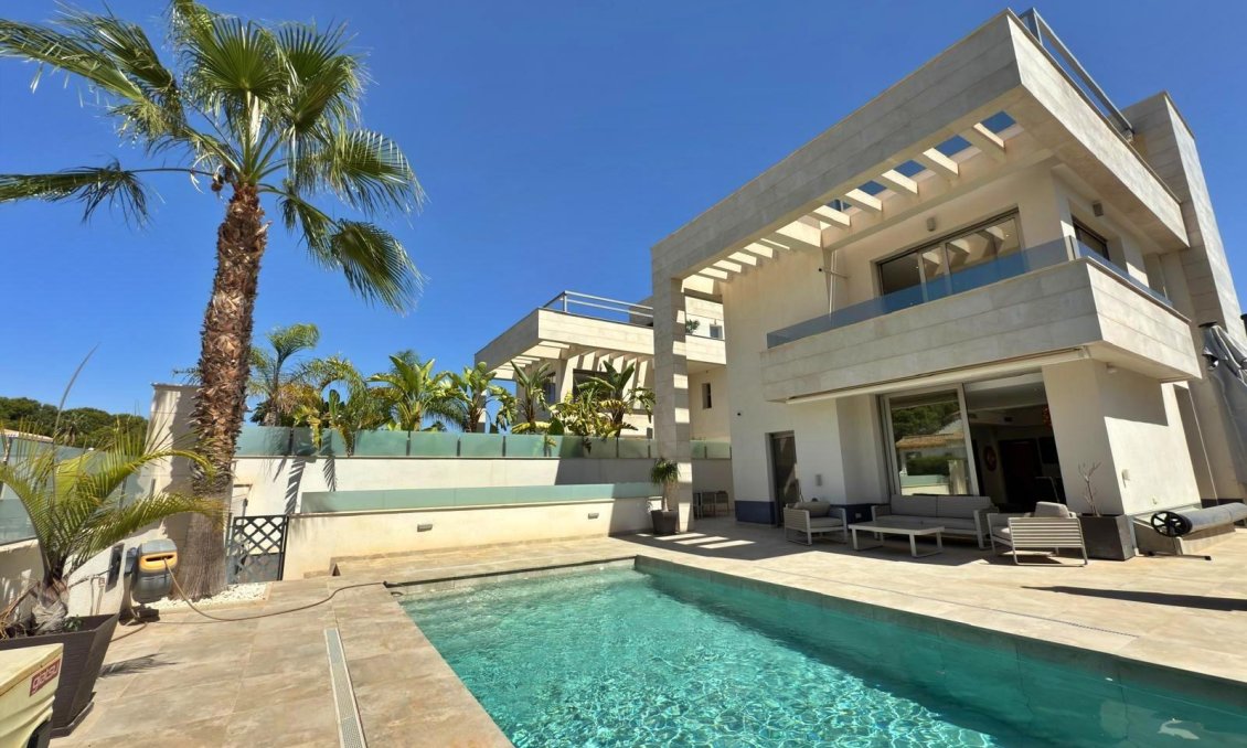 Wiederverkauf - Villa -
Orihuela Costa - Villamartín