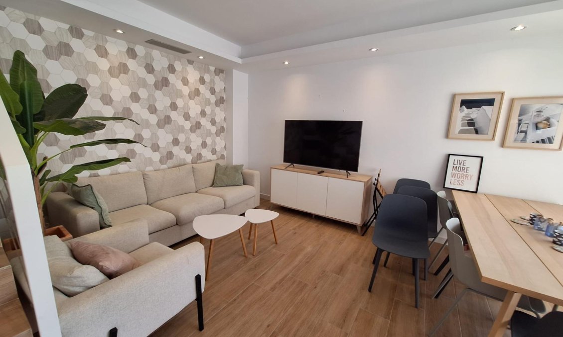 Revente - Villa -
Torrevieja - Los Frutales