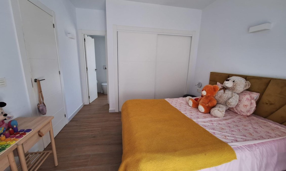 Revente - Villa -
Torrevieja - Los Frutales