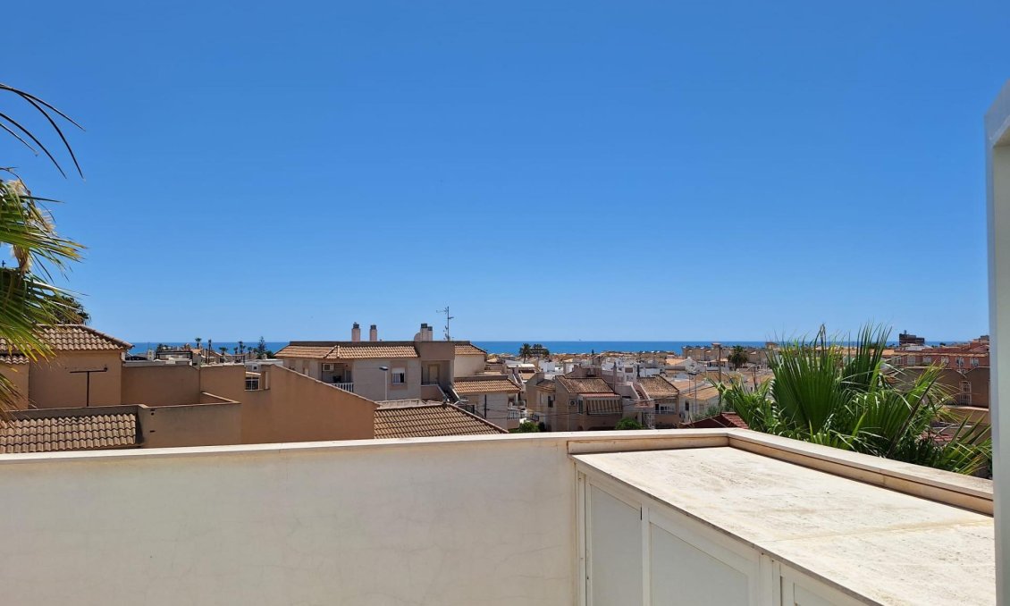Revente - Villa -
Torrevieja - Los Frutales