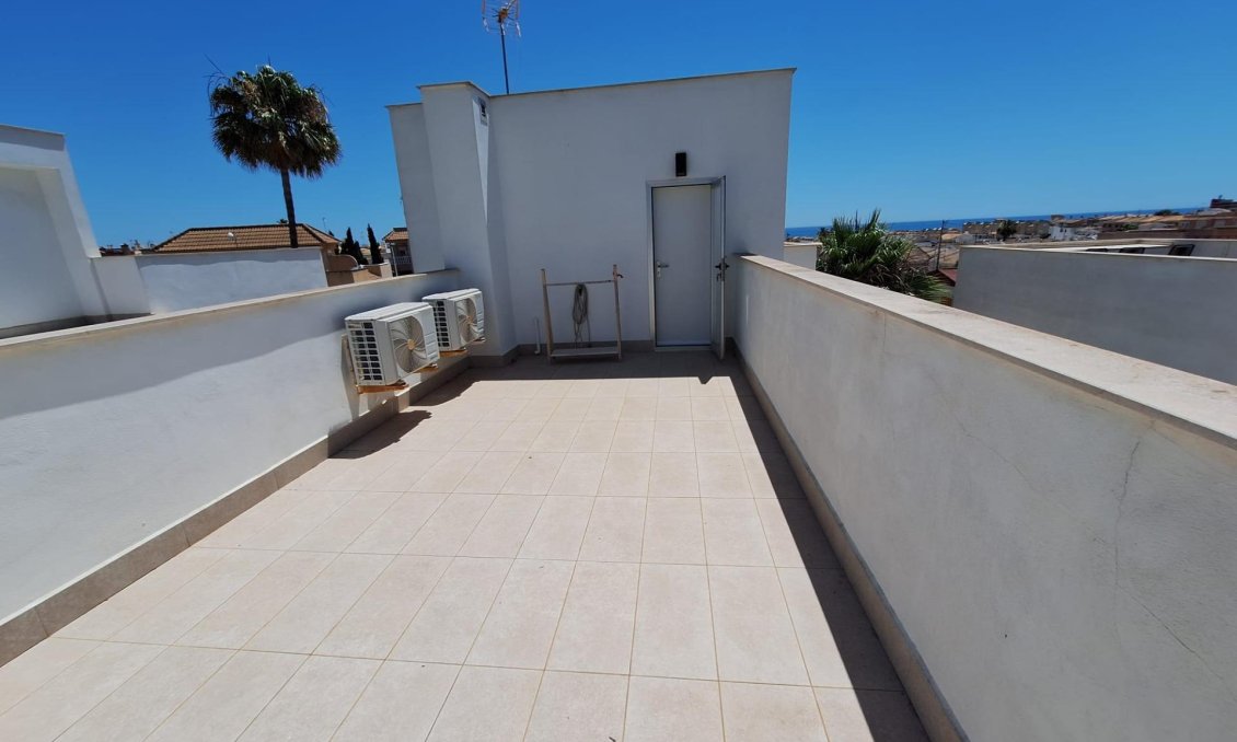 Revente - Villa -
Torrevieja - Los Frutales