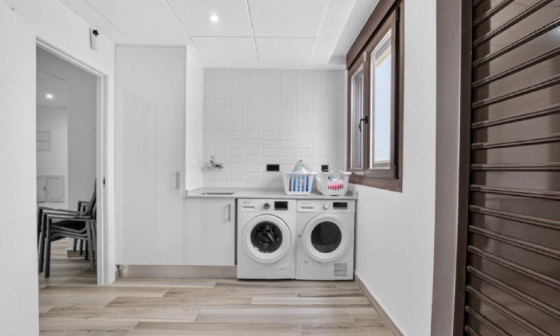 Használt Ingatlanok - Villa -
Torrevieja - Costa Blanca