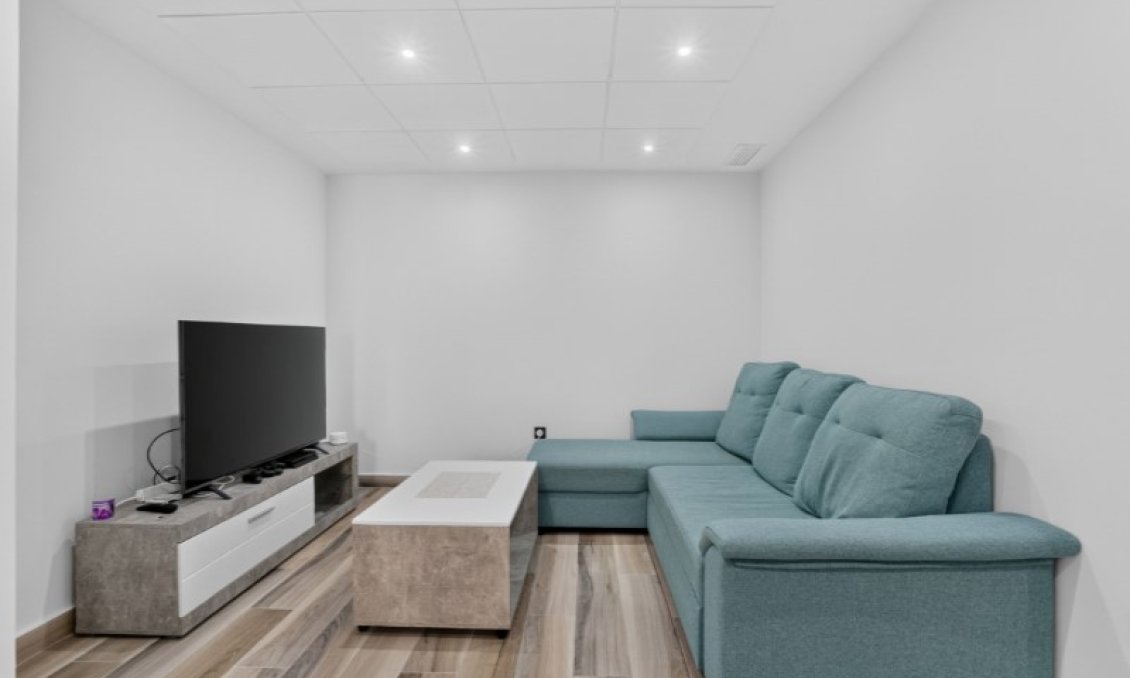 Használt Ingatlanok - Villa -
Torrevieja - Costa Blanca